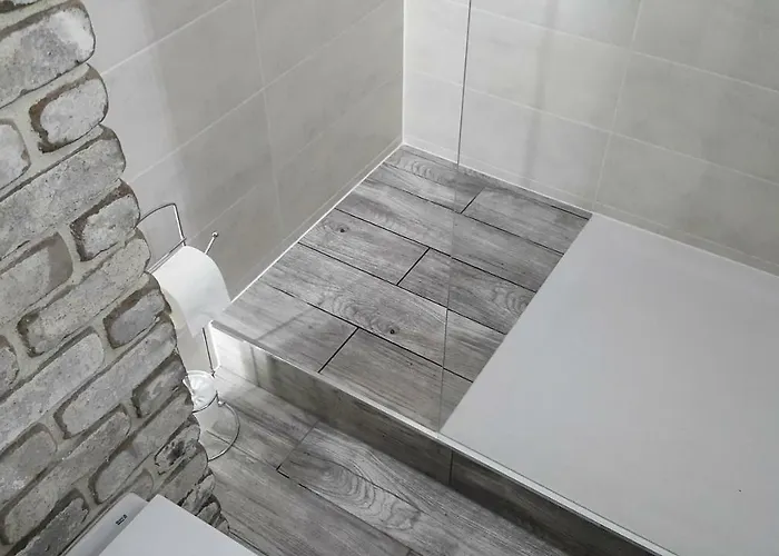 4 Апартаменти *